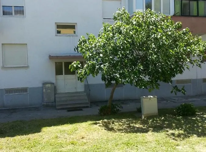 Apartments With Wifi Split - 11136